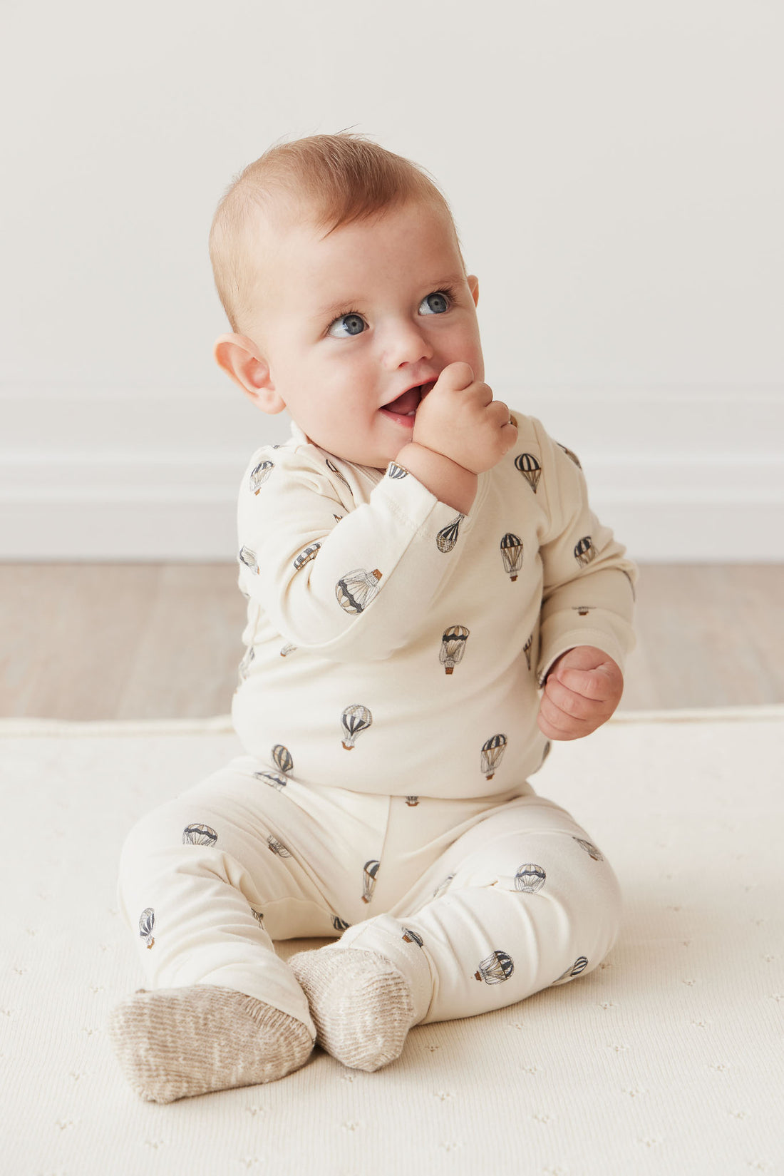 Organic Cotton Fernley Bodysuit - Montgolfiere Cloud Childrens Bodysuit from Jamie Kay NZ