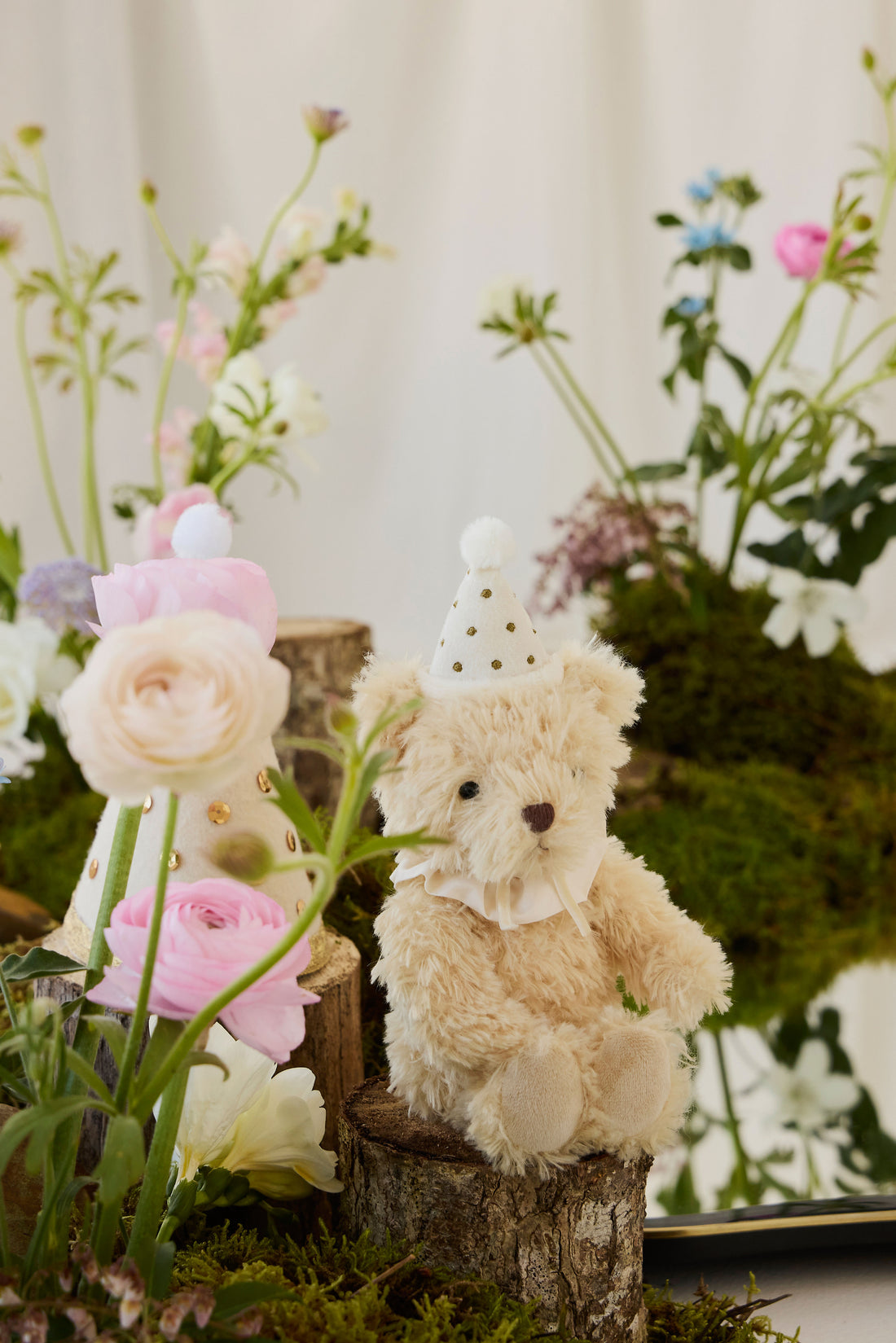 Snuggle Bunnies - Party Arthur - Ivory Childrens Toys from Jamie Kay NZ
