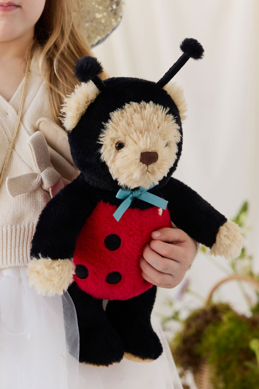 Snuggle Bunnies - Arthur the Bear - Lovebug Childrens Toys from Jamie Kay NZ