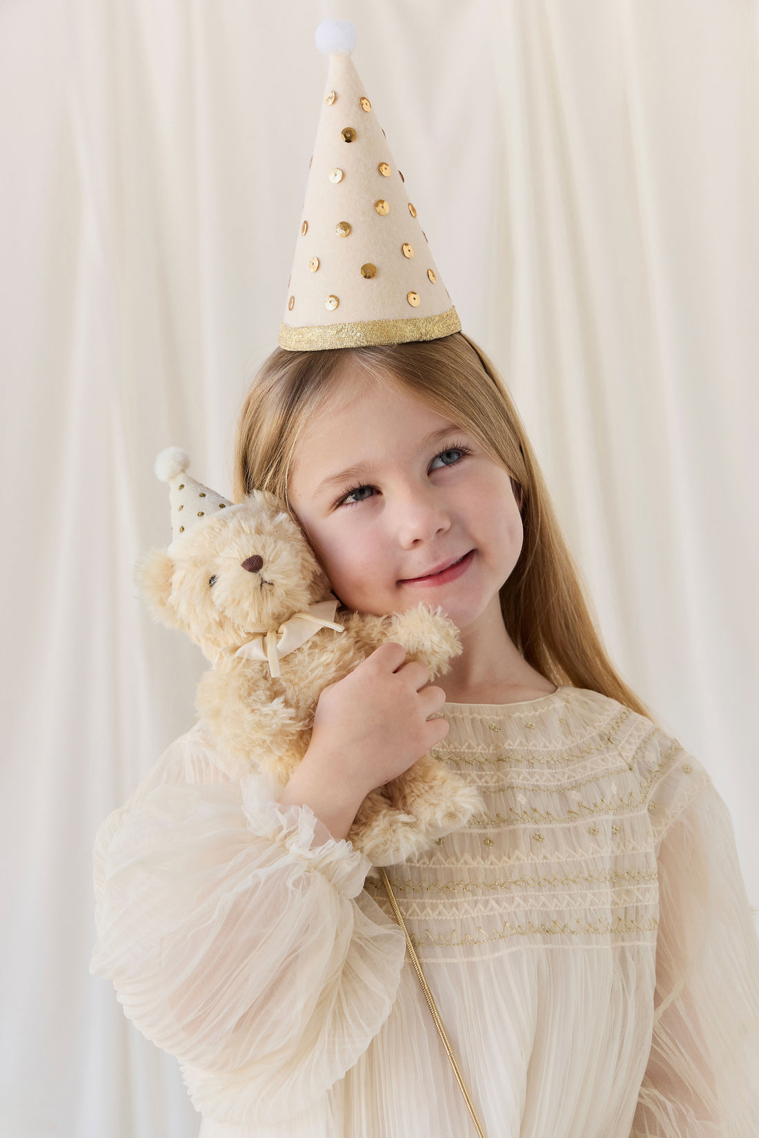Snuggle Bunnies - Party Arthur - Ivory Childrens Toys from Jamie Kay NZ