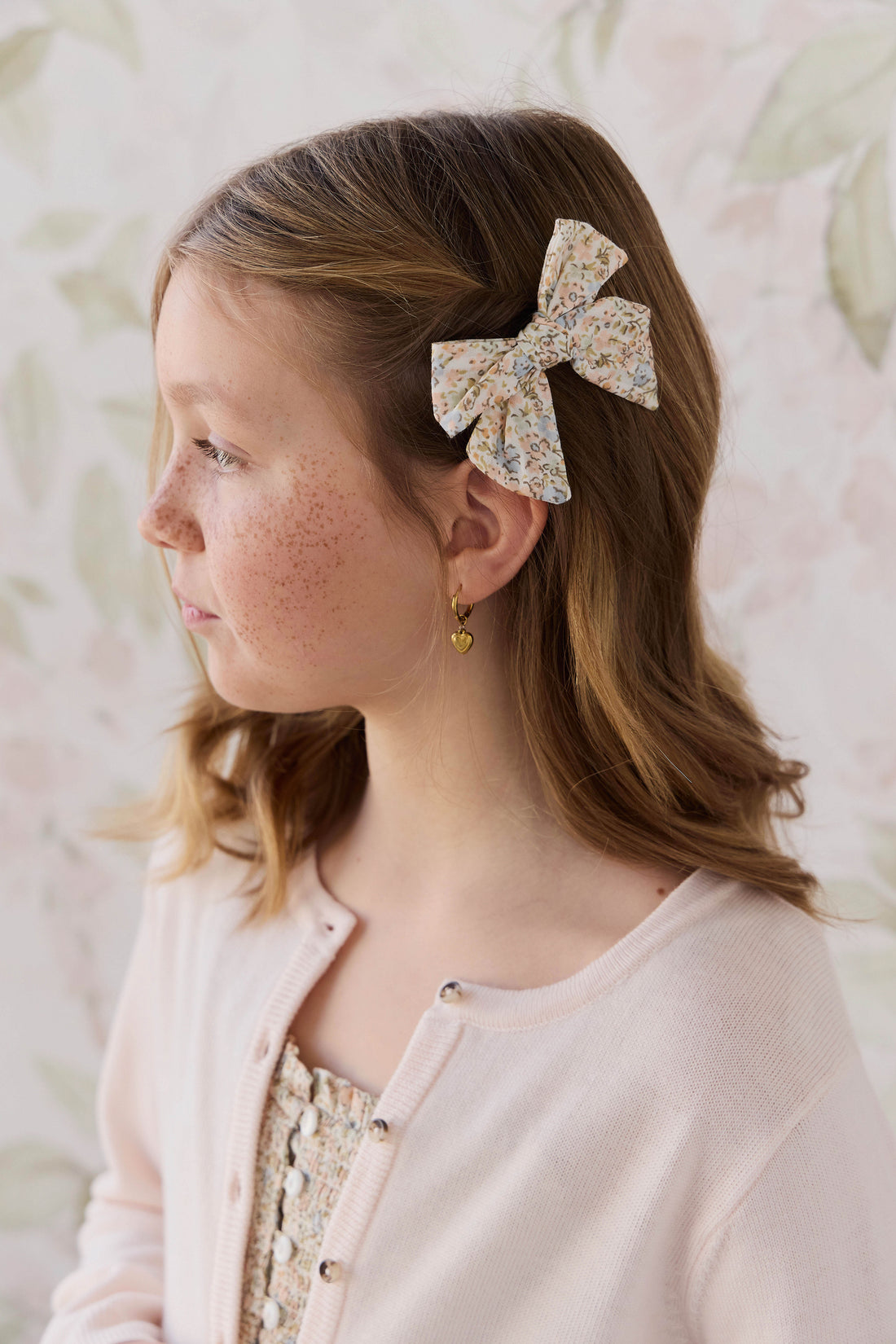 Dovie Bow - Tully Peach Childrens Bow from Jamie Kay NZ