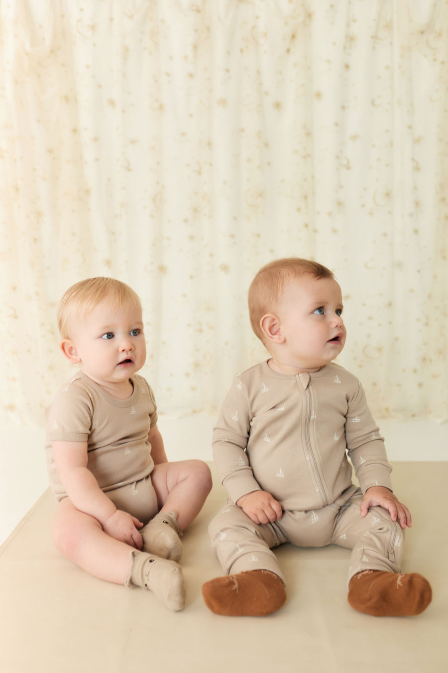 Organic Cotton Hudson Short Sleeve Bodysuit - Set Sail Vintage Taupe Childrens Bodysuit from Jamie Kay NZ