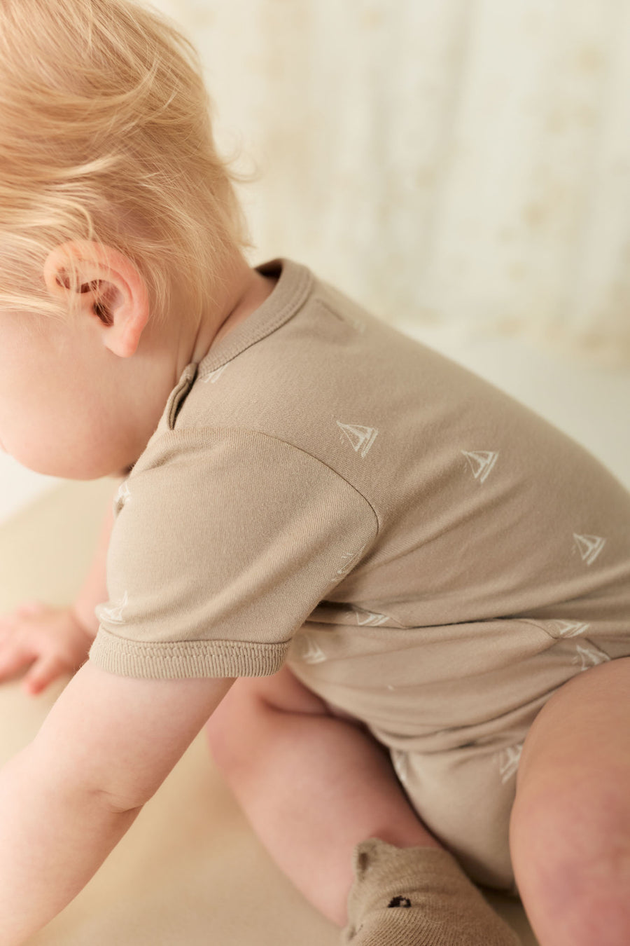 Organic Cotton Hudson Short Sleeve Bodysuit - Set Sail Vintage Taupe Childrens Bodysuit from Jamie Kay NZ