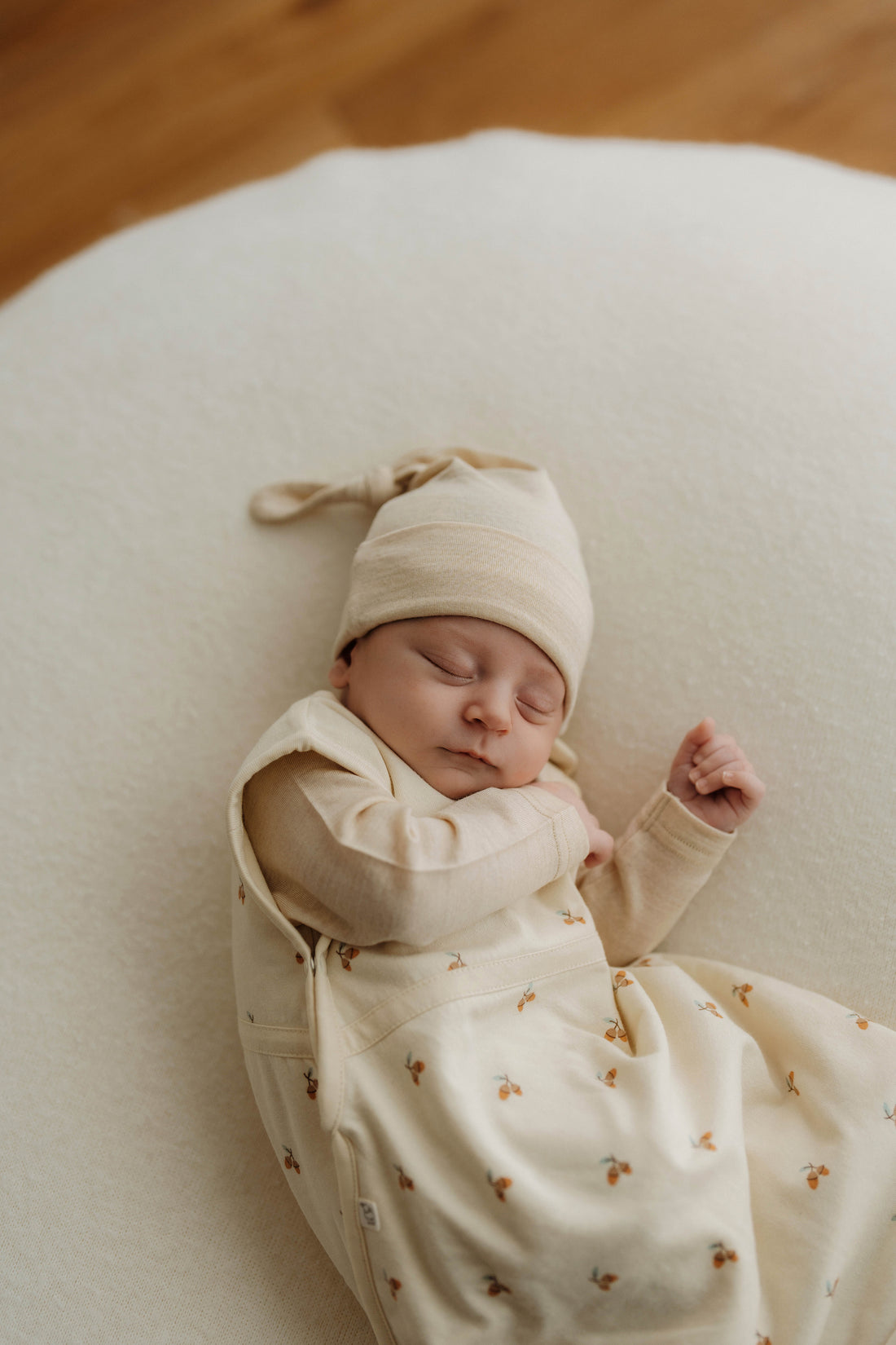Merino Kids Go Go Bag All Seasons - Woodland Acorns White Childrens Sleeping Bag from Jamie Kay NZ