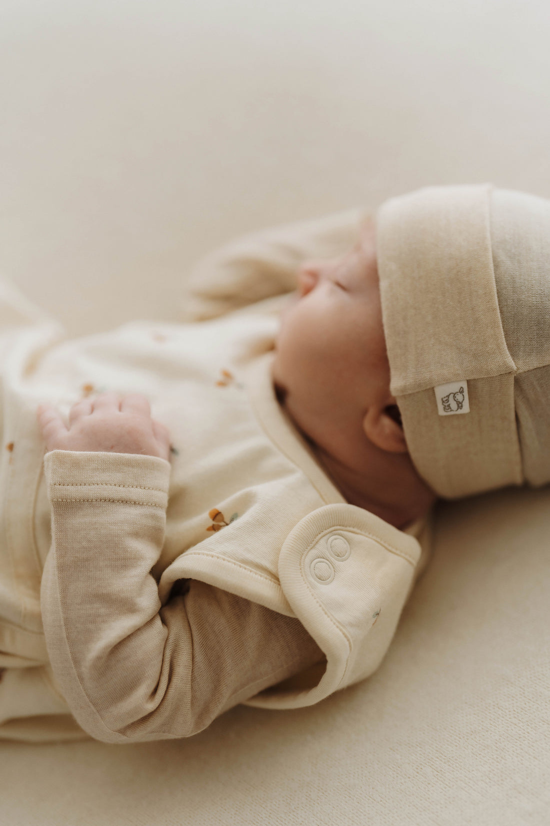 Merino Kids Go Go Bag All Seasons - Woodland Acorns White Childrens Sleeping Bag from Jamie Kay NZ