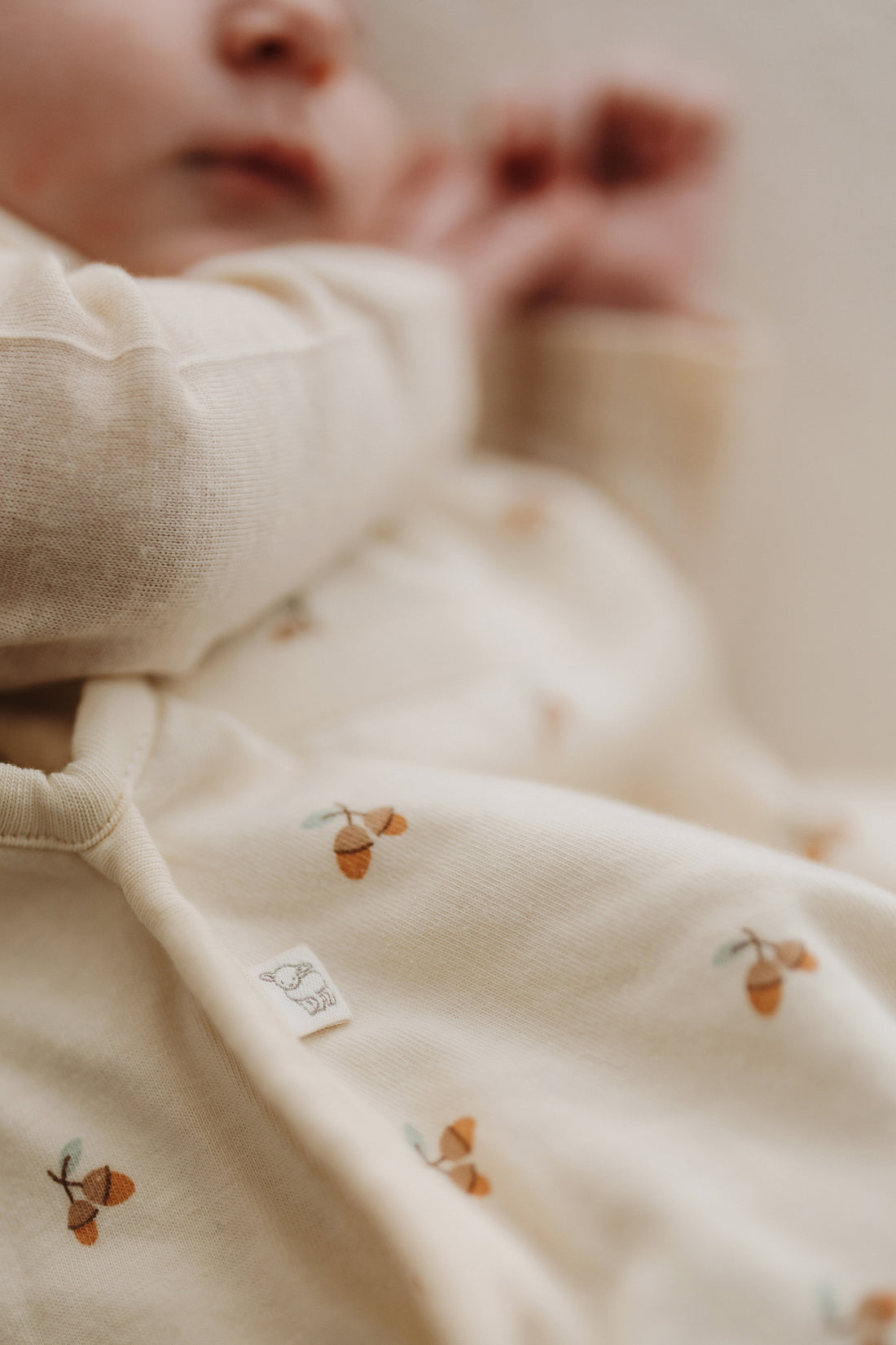 Merino Kids Go Go Bag All Seasons - Woodland Acorns White Childrens Sleeping Bag from Jamie Kay NZ