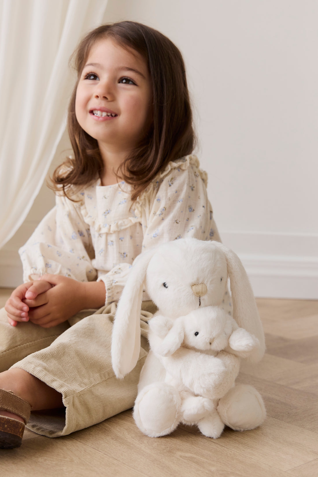 Snuggle Bunnies - Frankie the Hugging Bunny - Marshmallow Childrens Toy from Jamie Kay NZ