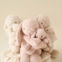 Snuggle Bunnies - Plush Frankie the Hugging Bunny - Blush Childrens Toy from Jamie Kay NZ