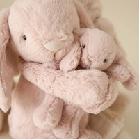 Snuggle Bunnies - Plush Frankie the Hugging Bunny - Blush Childrens Toy from Jamie Kay NZ